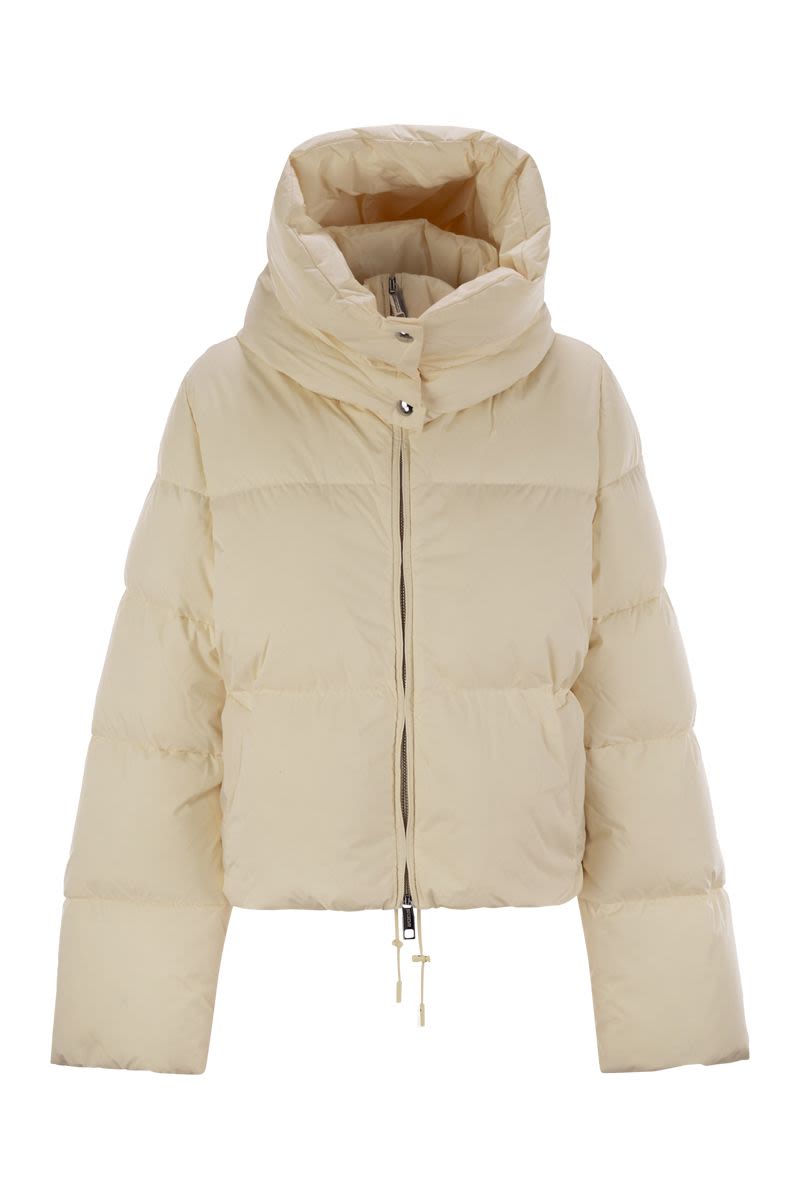 Maxmara orders Sportmax waterproof coat