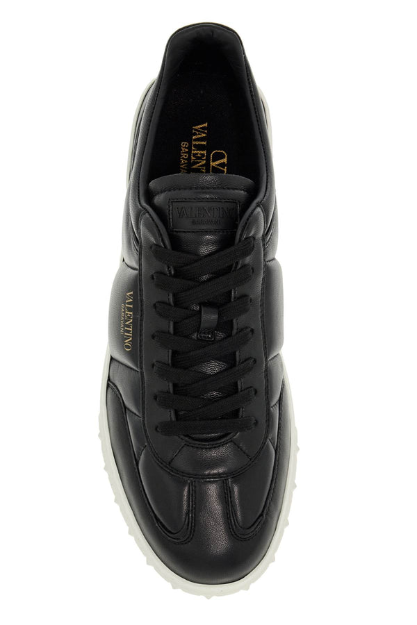 0NO VALENTINO GARAVANI LOW TOP UPVILLAGE SNEAKER IN