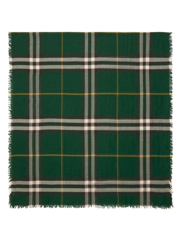 B8636 BURBERRY WOOL CHECKED SCARF