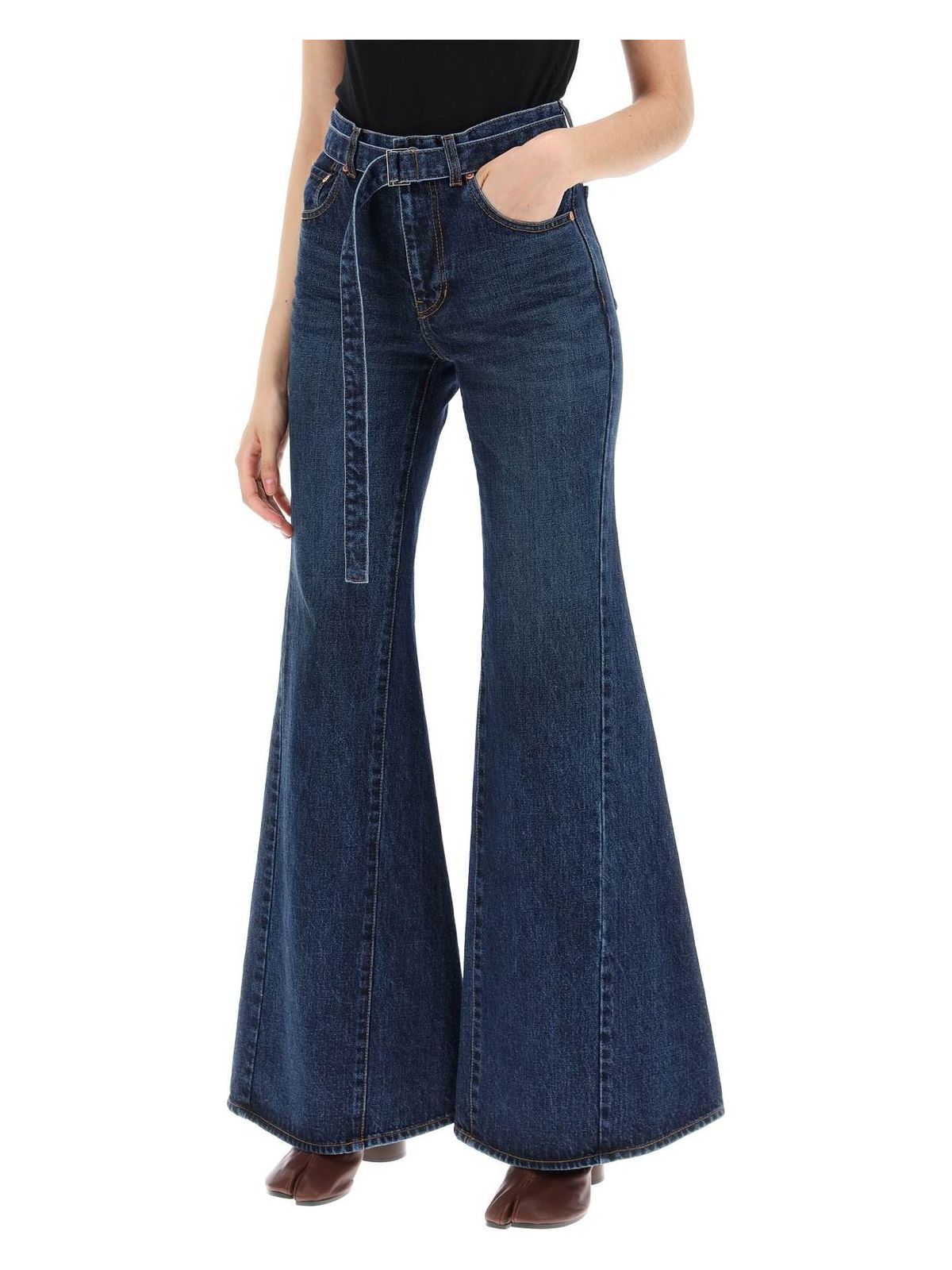 401 SACAI BOOT CUT JEANS WITH MATCHING BELT