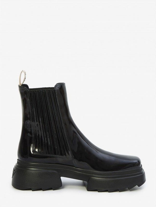 Stylish WALLAVIV Chelsea Boots for Men and Women